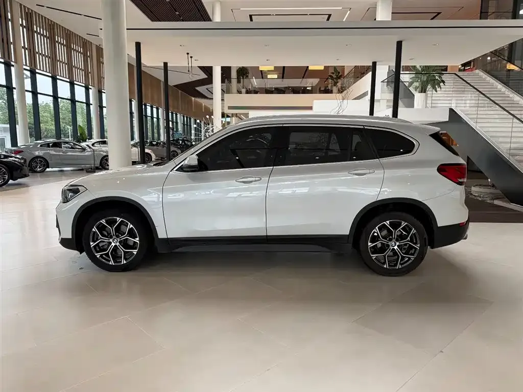 BMW X1 — фото 6