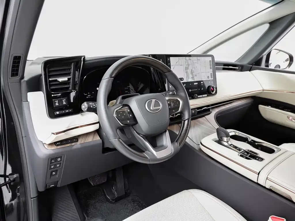 Lexus LM — фото 9