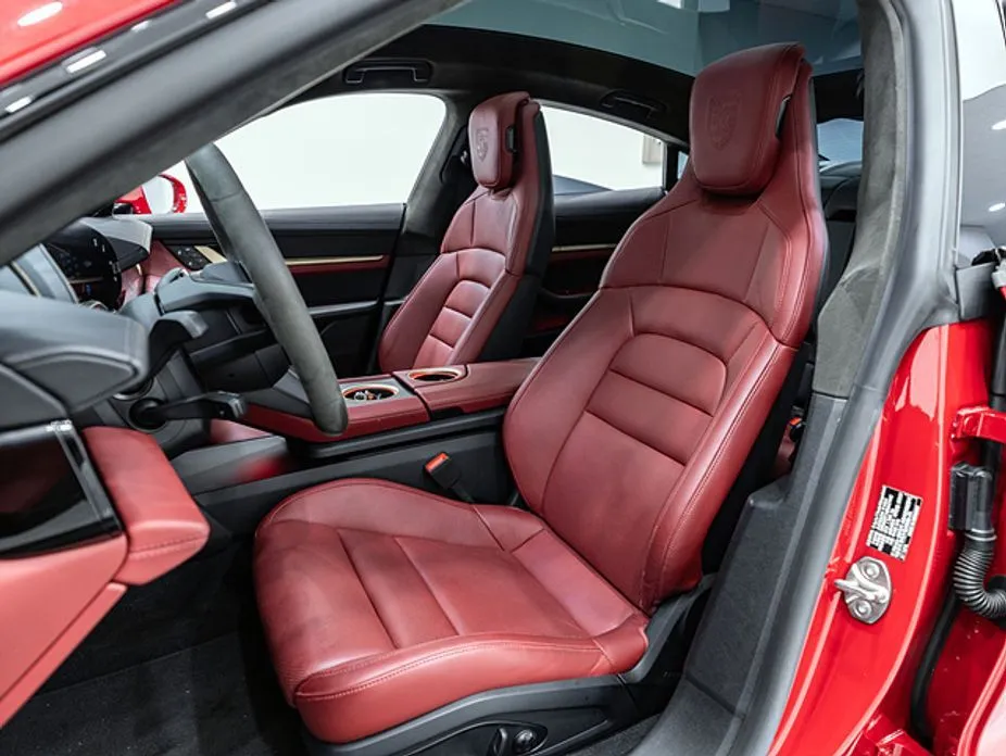 Porsche Taycan — фото 8