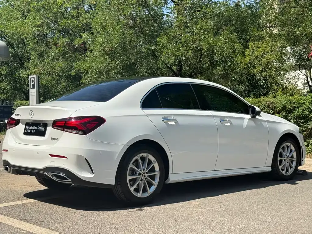 Mercedes-Benz A-Class — фото 10