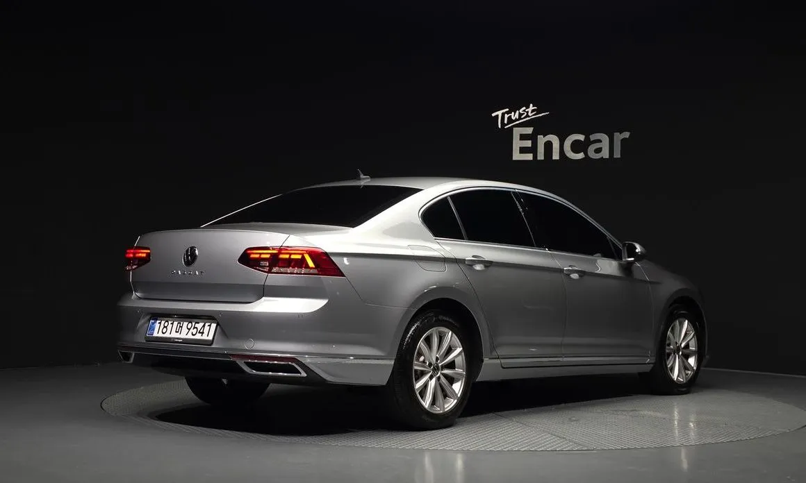 Volkswagen Passat — фото 3