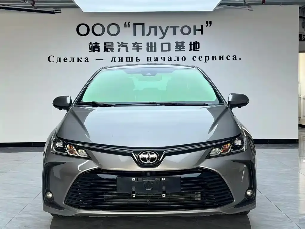 Toyota Corolla — фото 1