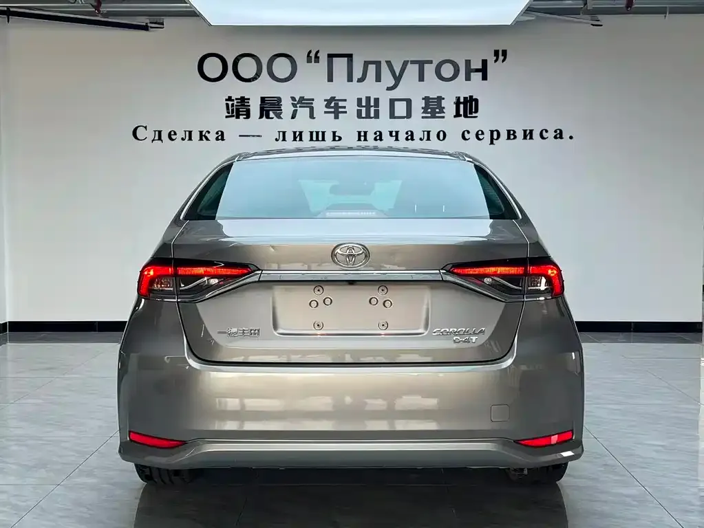 Toyota Corolla — фото 5