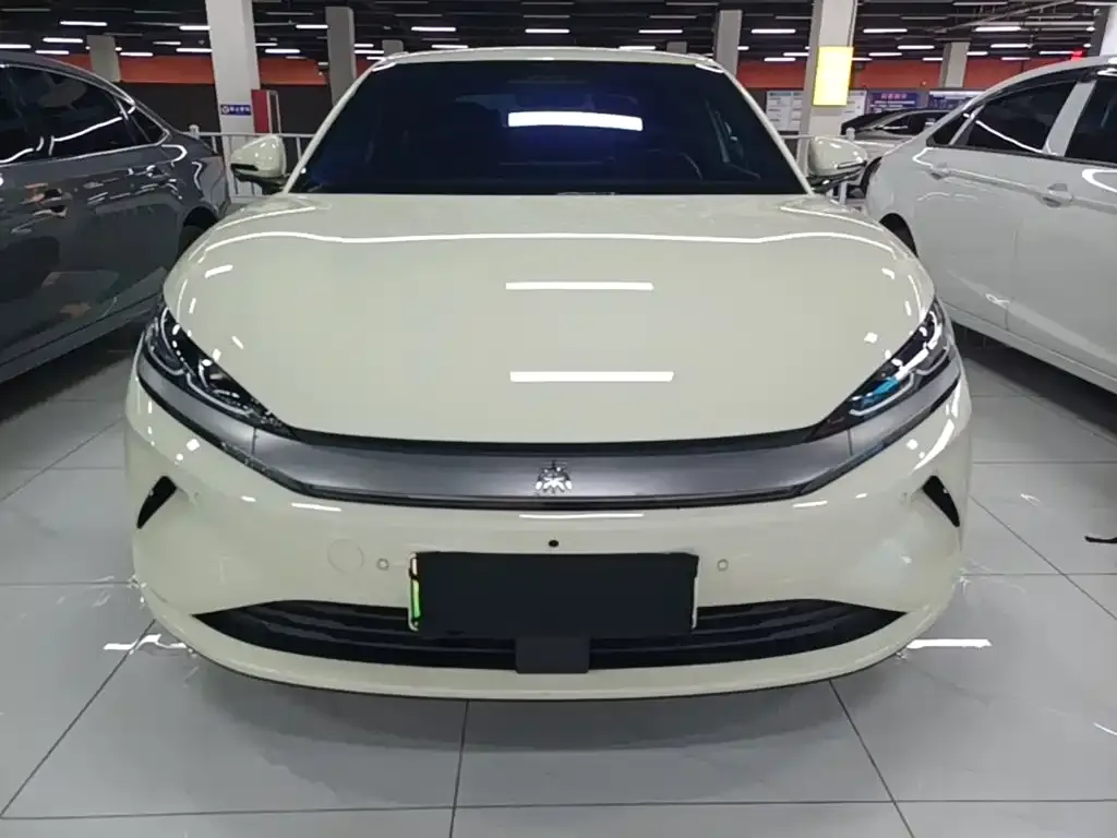 BYD Qin L — фото 4