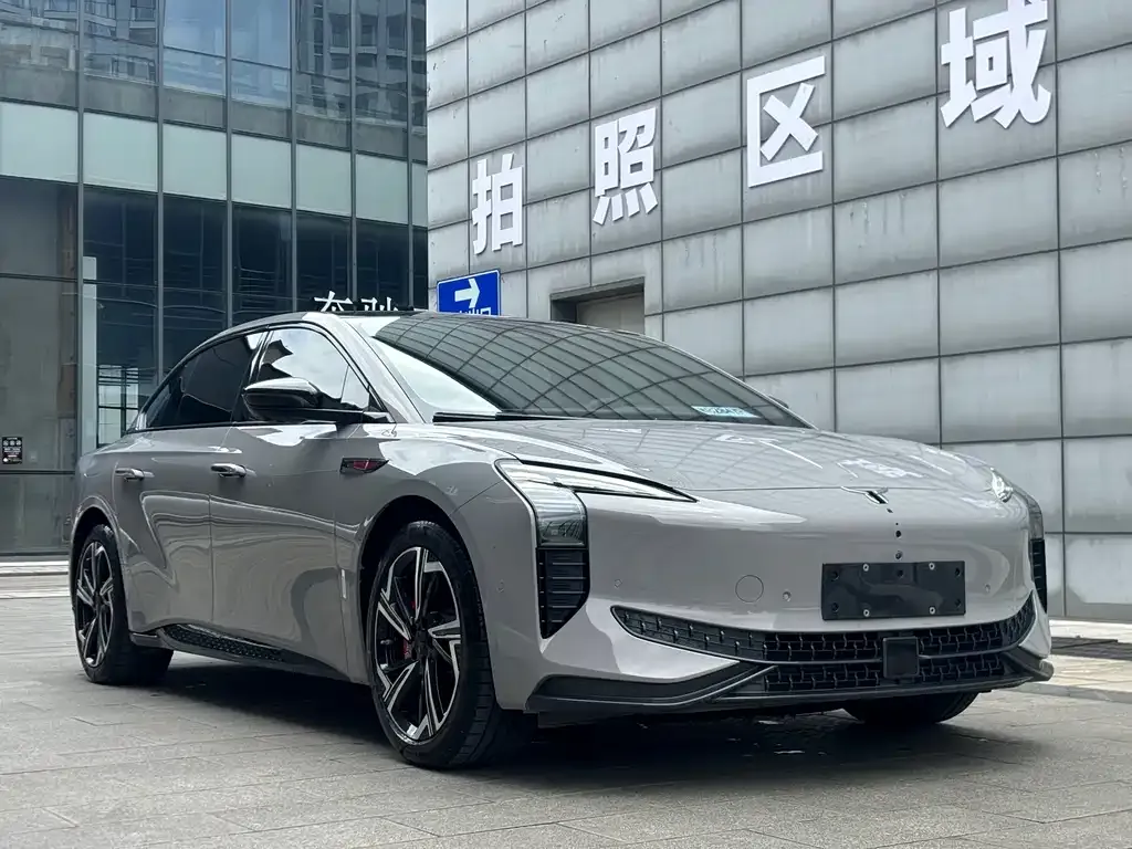 Hongqi EH7 2024 из CN, фото 10