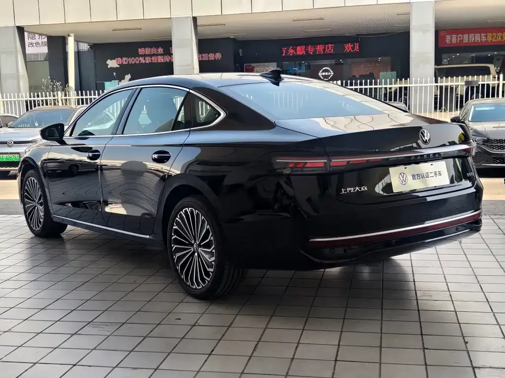 Volkswagen Passat — фото 5