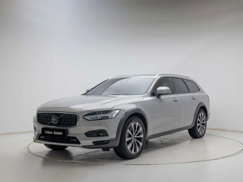 Volvo V90 — фото 1