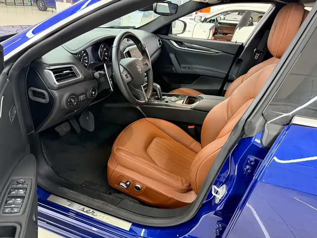 Maserati Ghibli — фото 6
