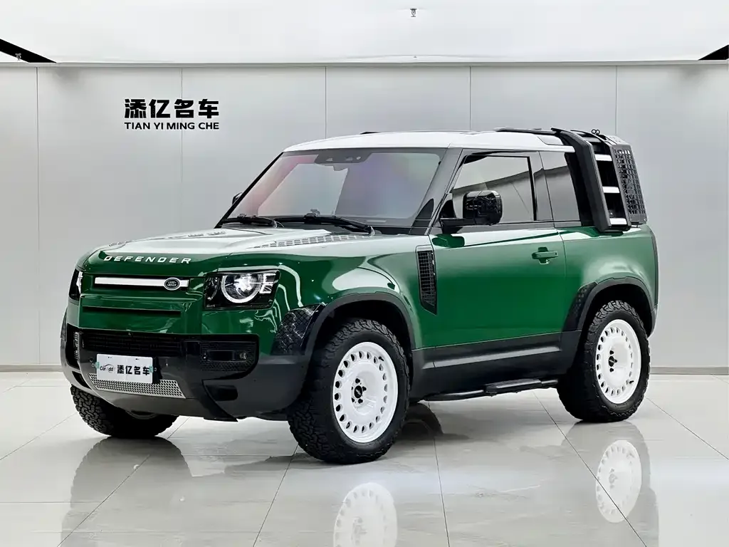 Land Rover Defender — фото 1