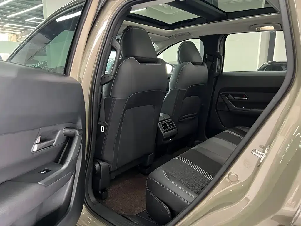 Mazda CX-50 2025 из CN, фото 2