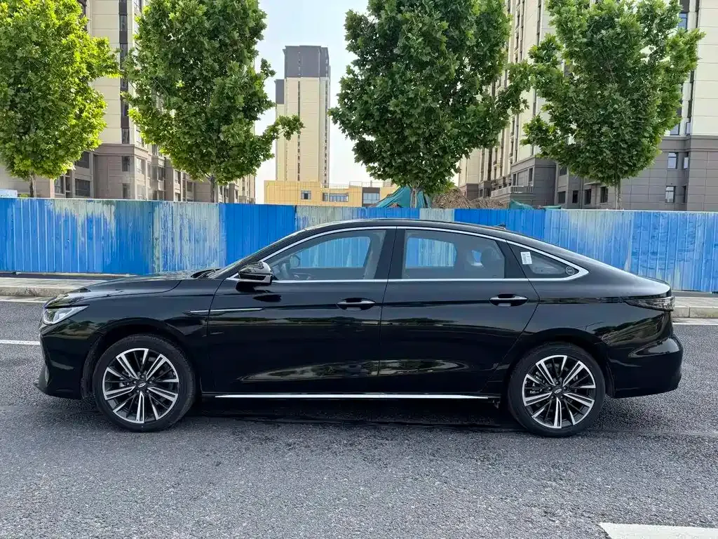 Chery Arrizo 8 PRO — фото 9