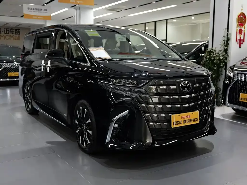 Toyota Alphard — фото 6