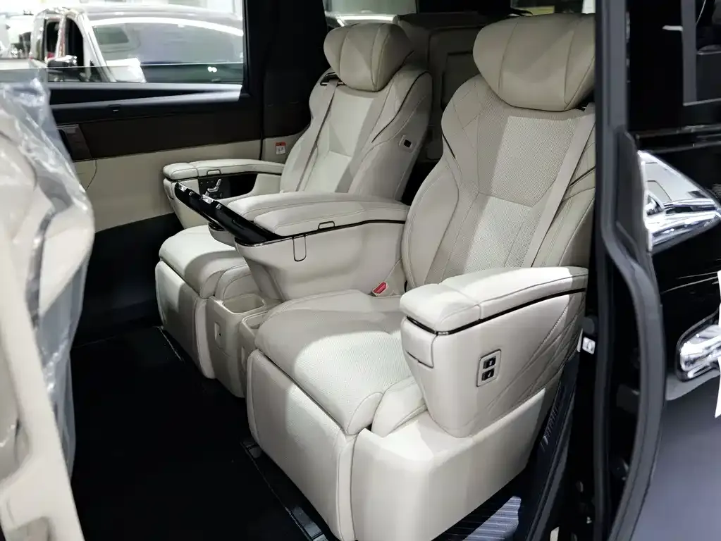 Toyota Alphard — фото 3
