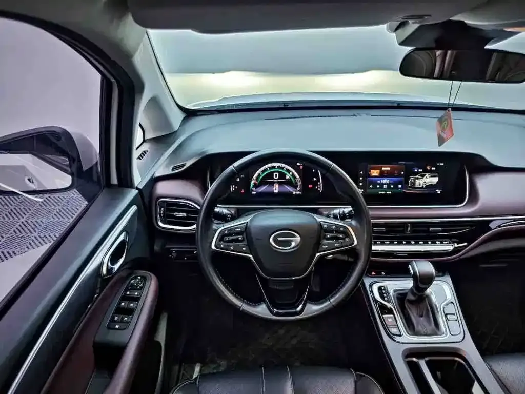GAC Motor Trumpchi M6 — фото 7
