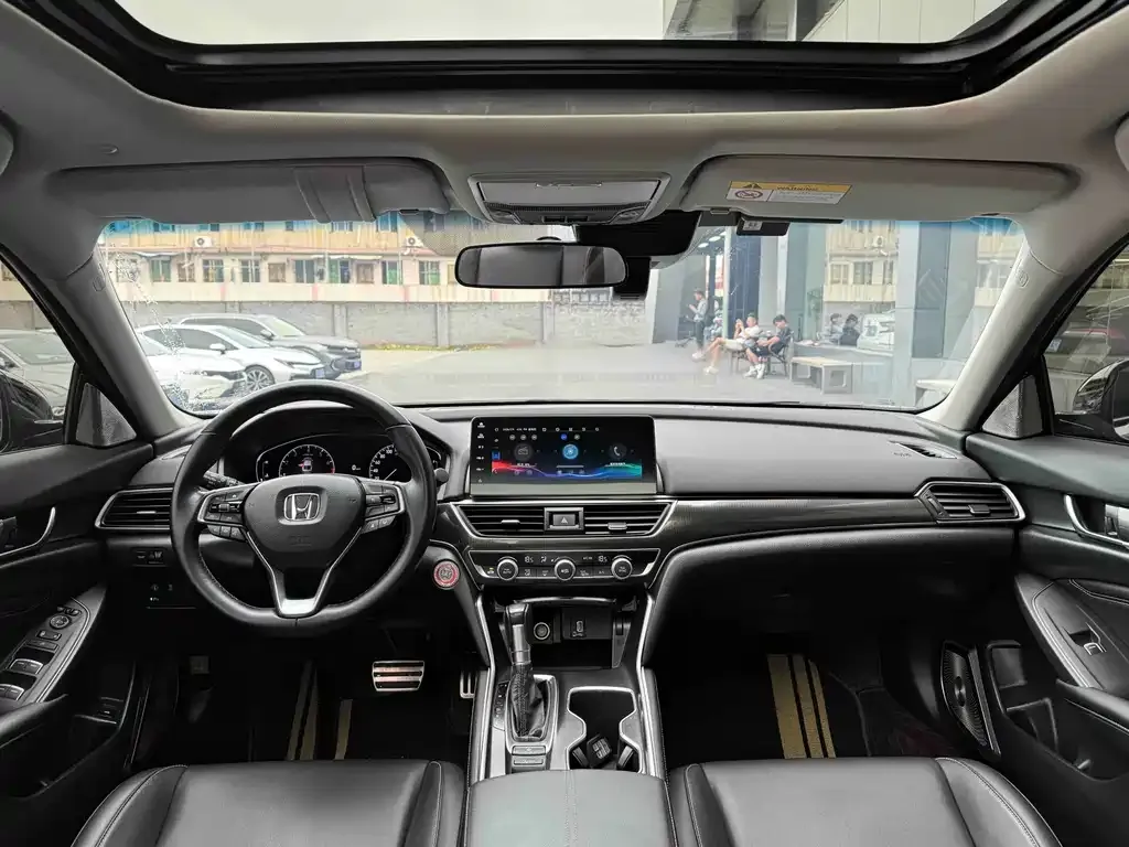 Honda Accord — фото 6
