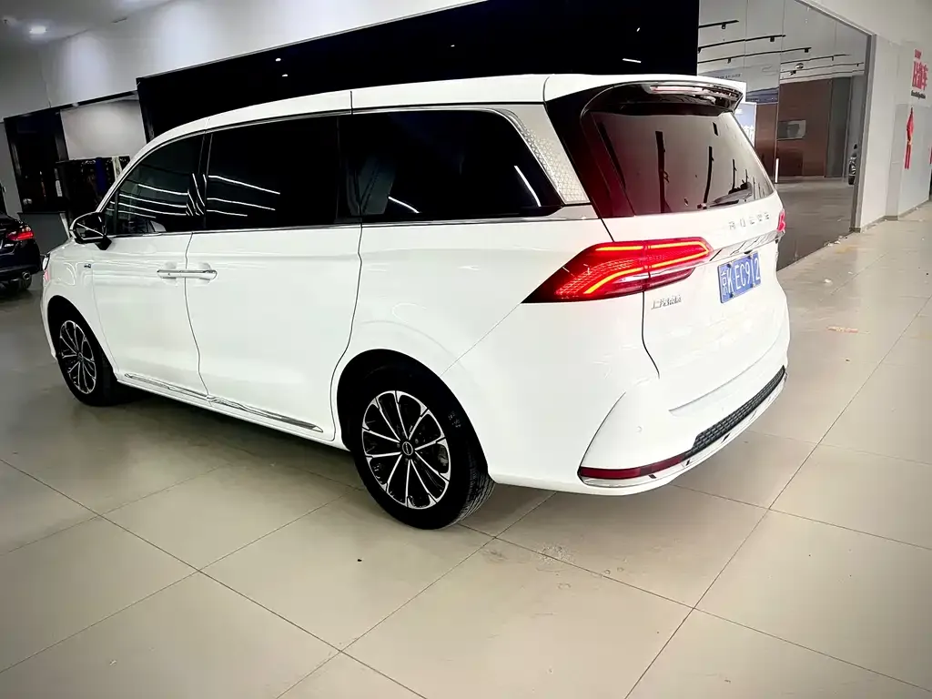 Roewe iMAX8 — фото 4