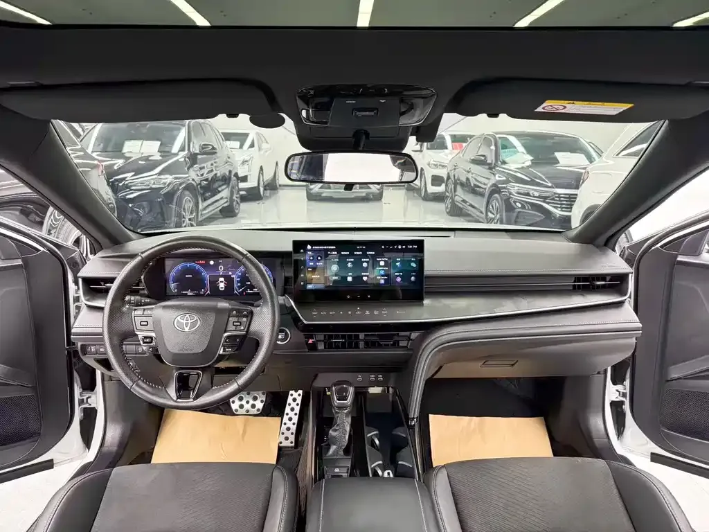 Toyota Camry 2024 из CN, фото 9