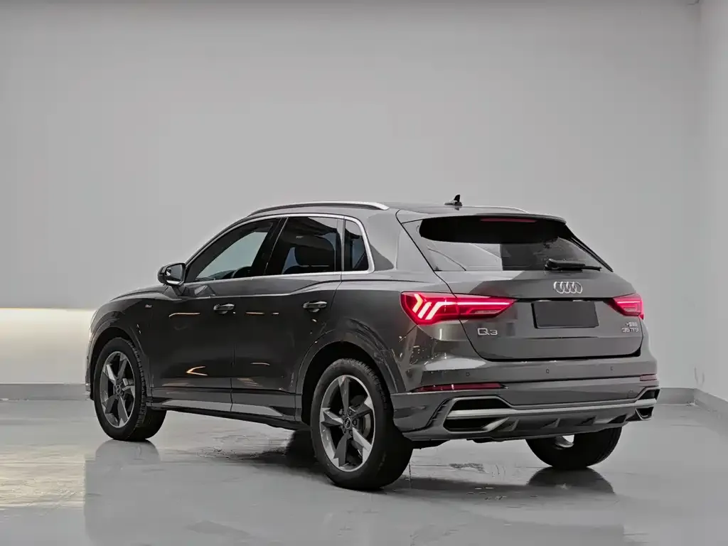Audi Q3 — фото 6