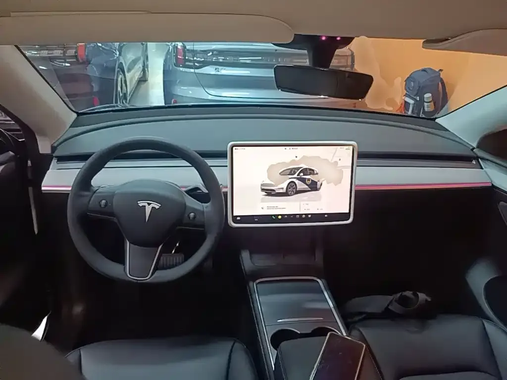 Tesla Model Y — фото 5