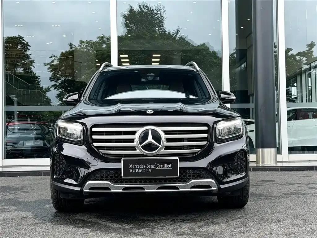 Mercedes-Benz GLB — фото 10