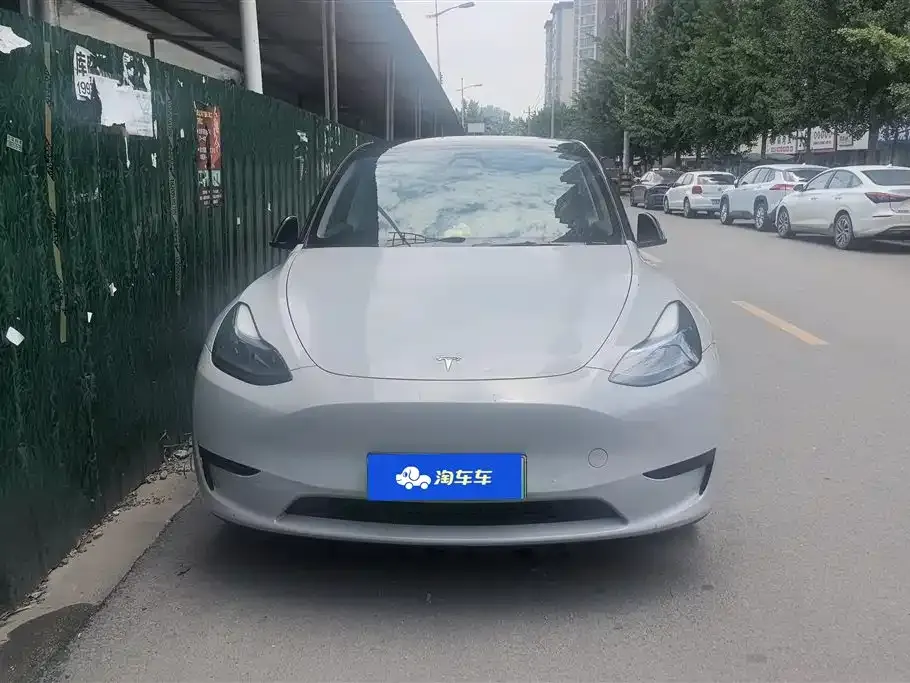 Tesla Model Y — фото 6