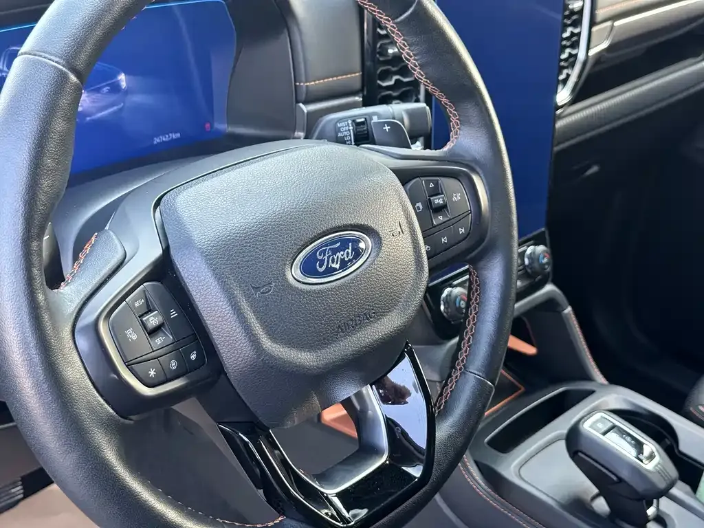 Ford Ranger — фото 10
