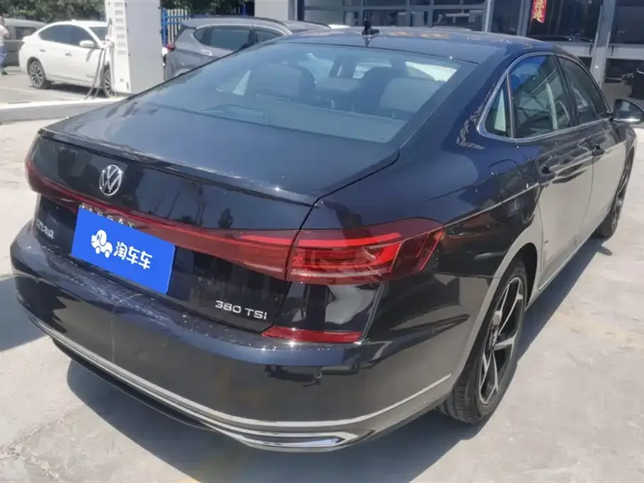 Volkswagen Passat — фото 5