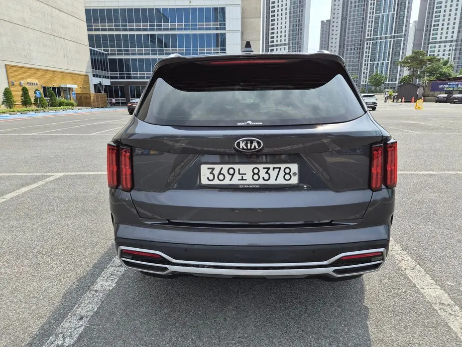 Kia Sorento — фото 9