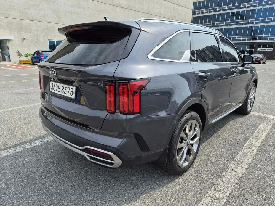 Kia Sorento — фото 4