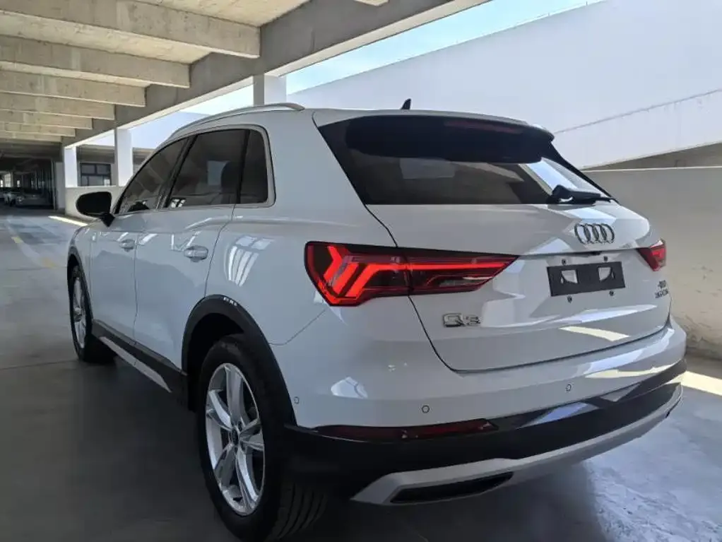 Audi Q3 — фото 7