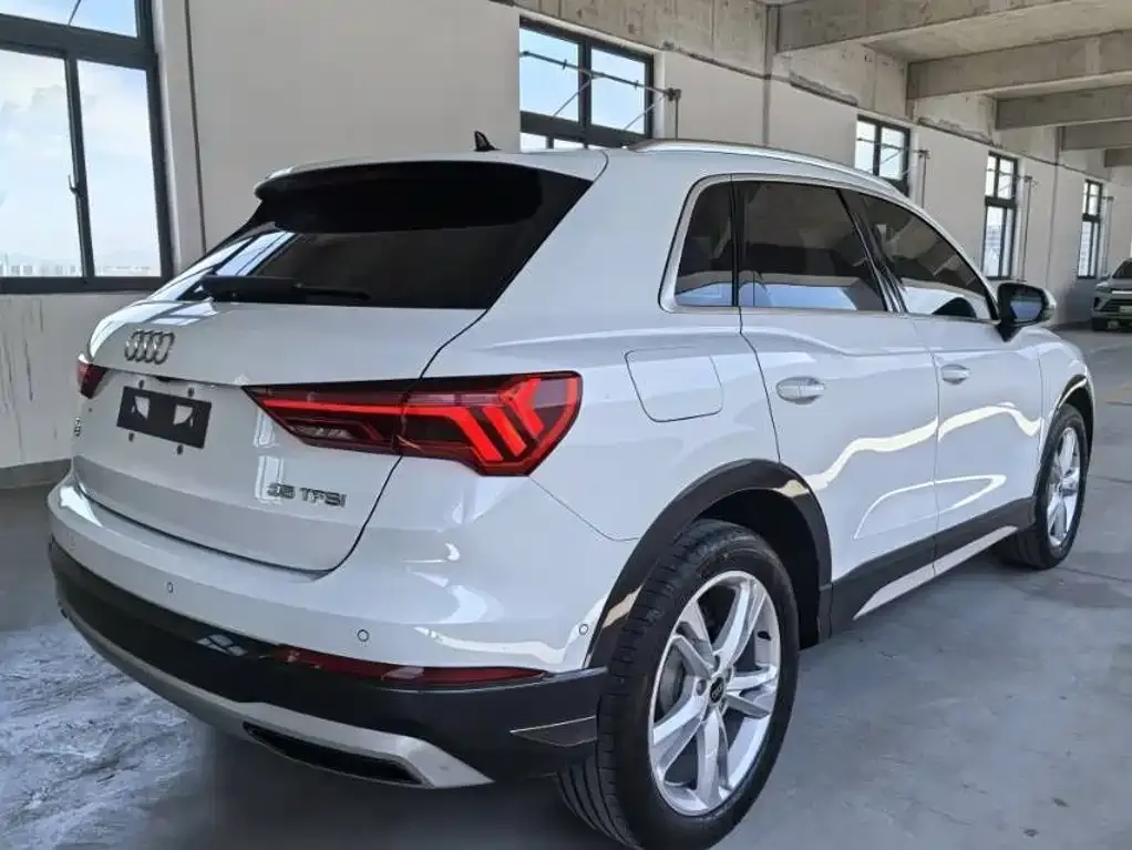 Audi Q3 — фото 4