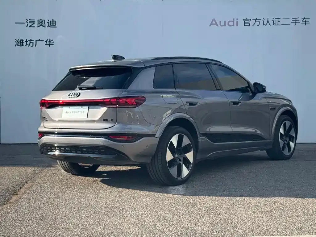 Audi Q6L e-tron — фото 3