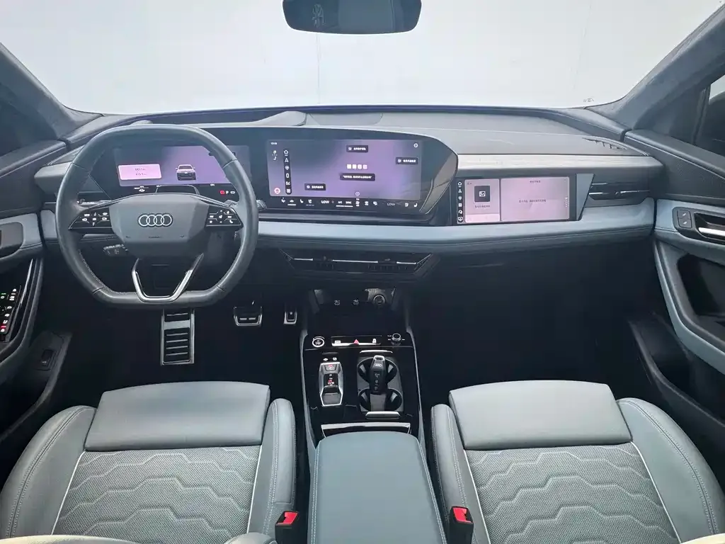 Audi Q6L e-tron — фото 4
