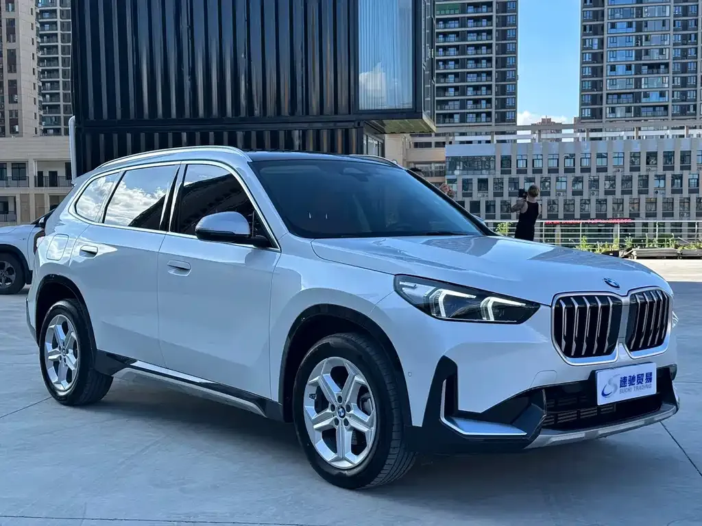 BMW X1 — фото 10