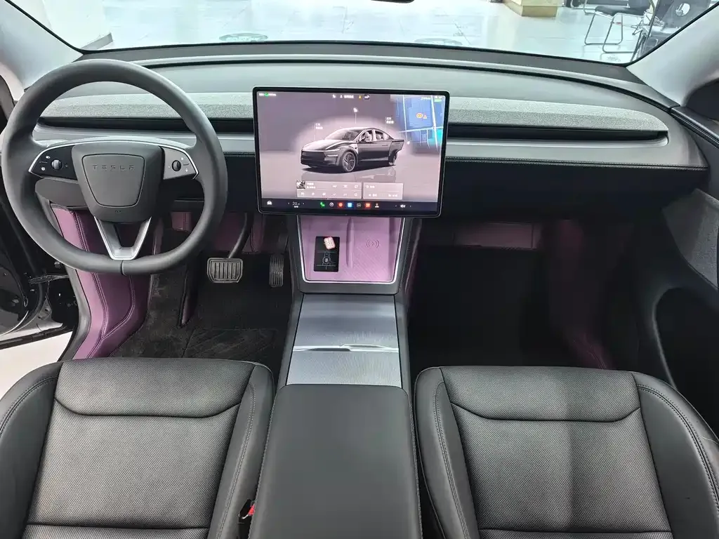 Tesla Model Y — фото 10
