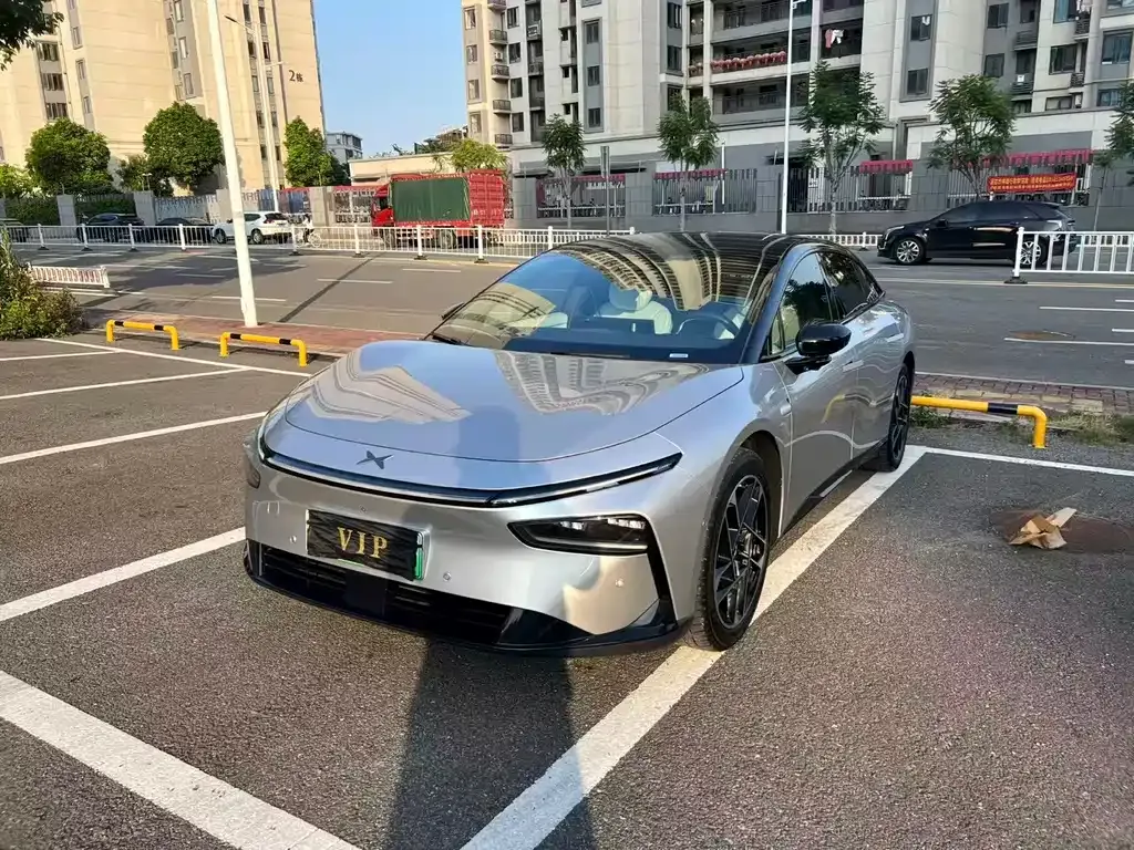 XPeng P7+ — фото 1