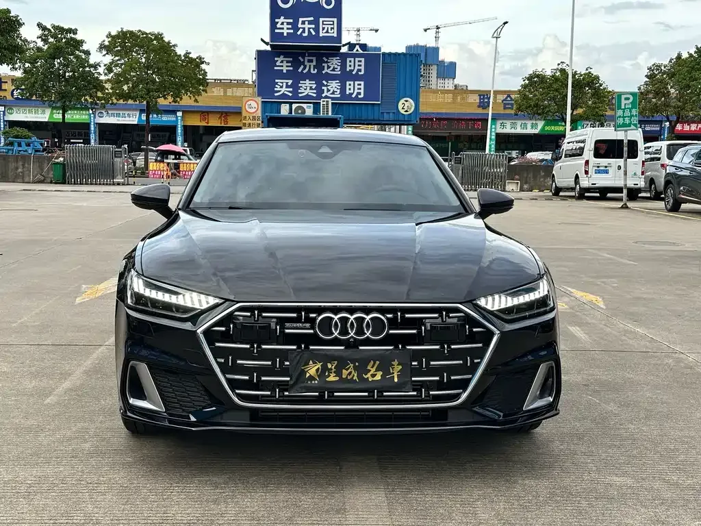Audi A7L — фото 10