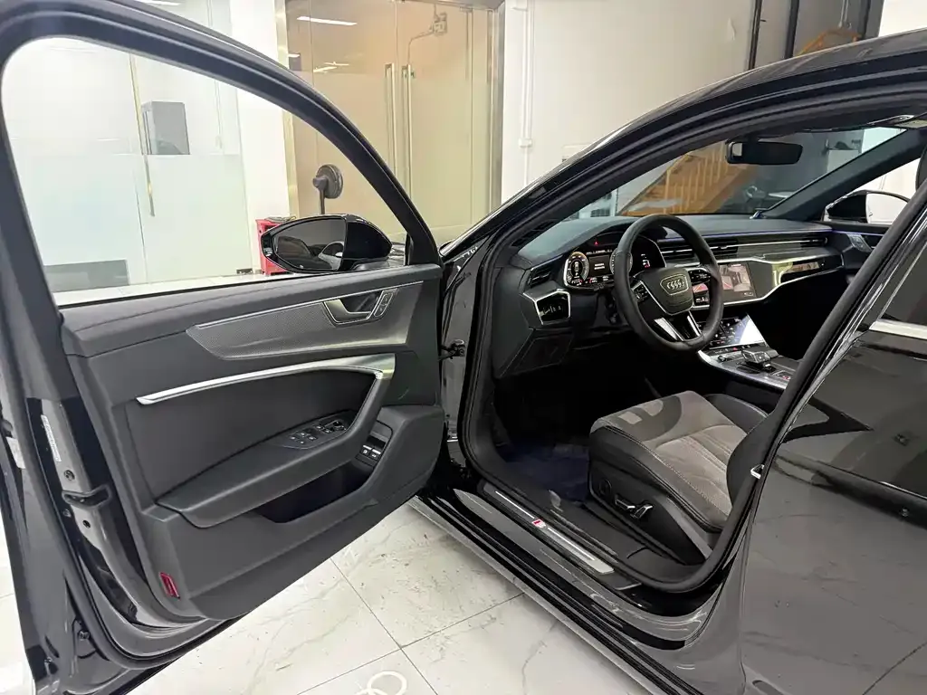 Audi A6L New Energy 2022 из CN, фото 7