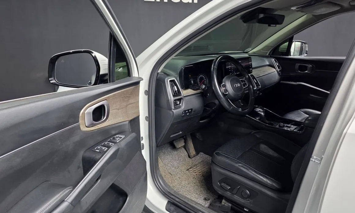 Kia Sorento — фото 8