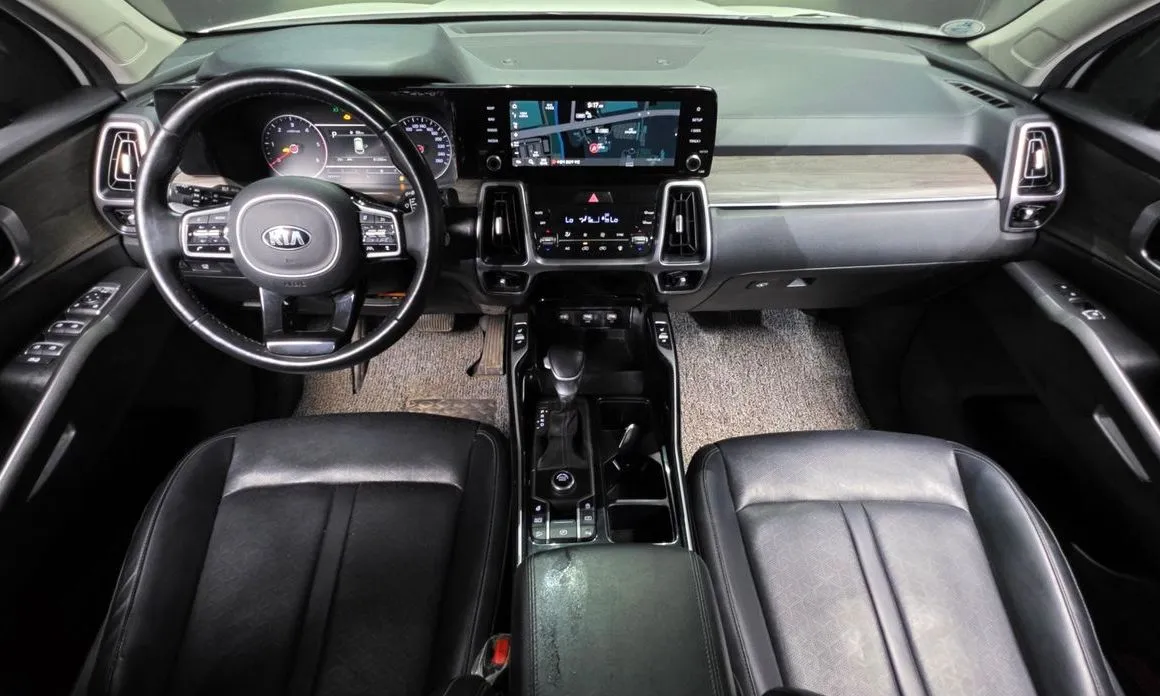 Kia Sorento — фото 9