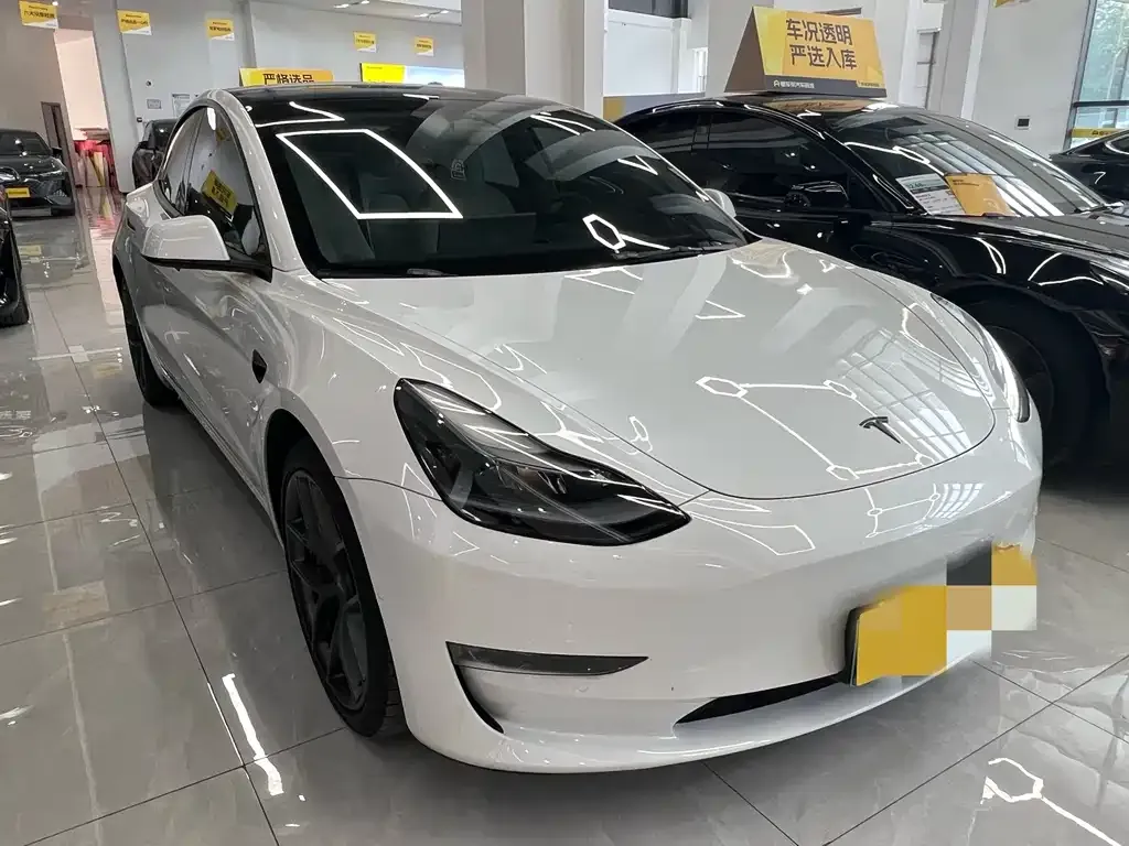 Tesla Model 3 — фото 5