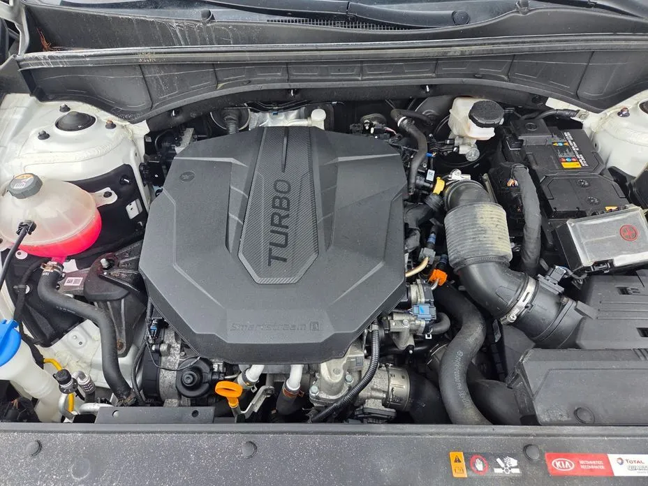 Kia Sorento — фото 9