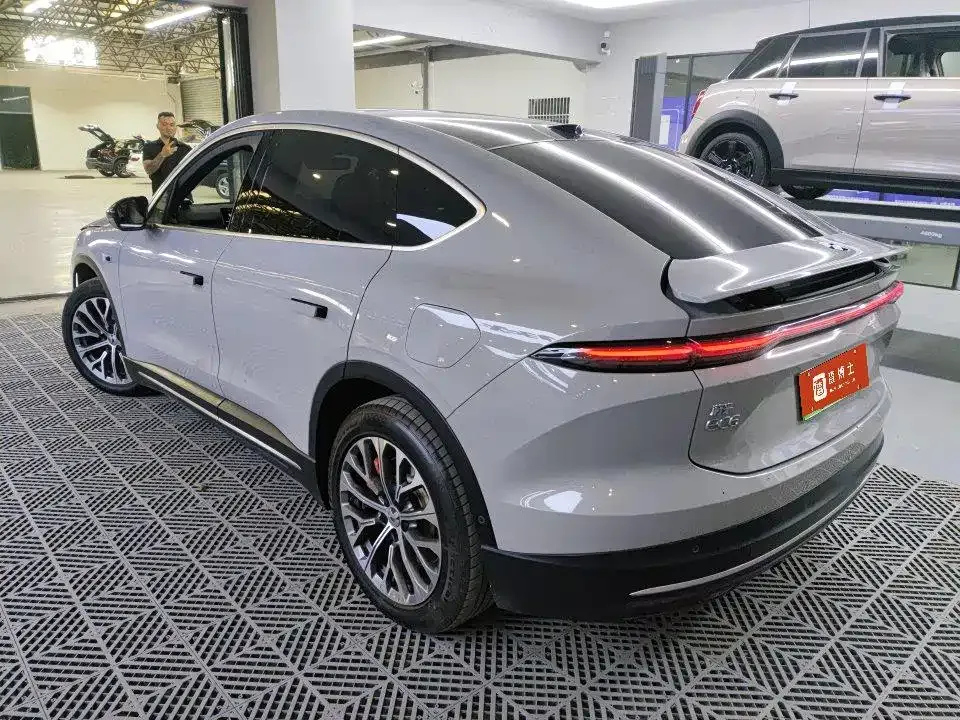 NIO EC6 — фото 10