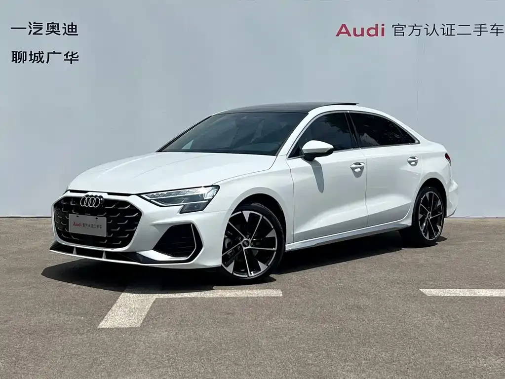 Audi A3 — фото 1