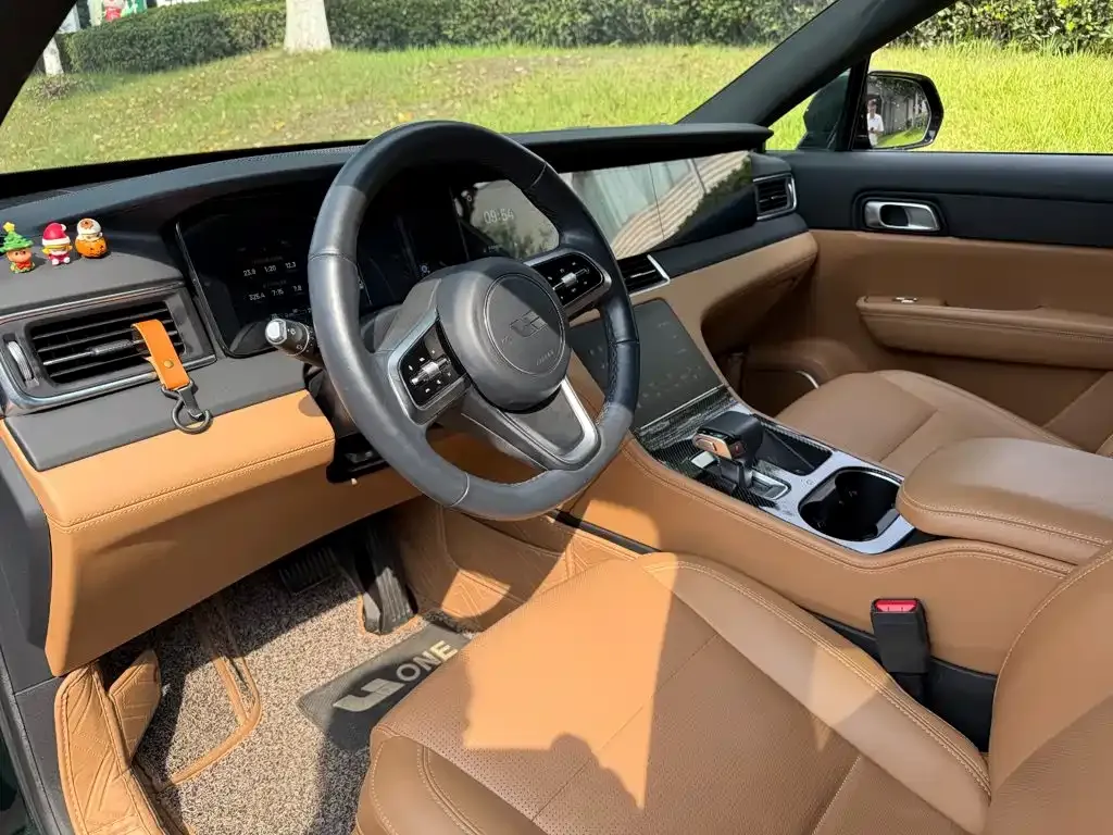 Li Auto ONE — фото 6