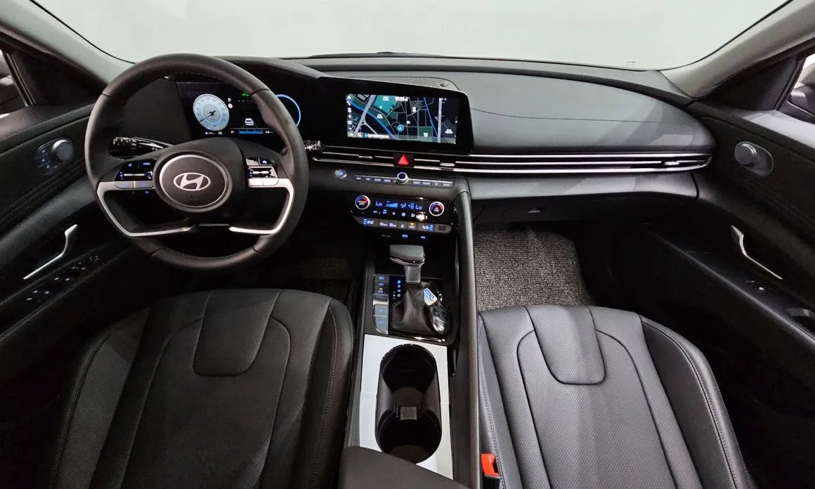 Hyundai AVANTE — фото 6
