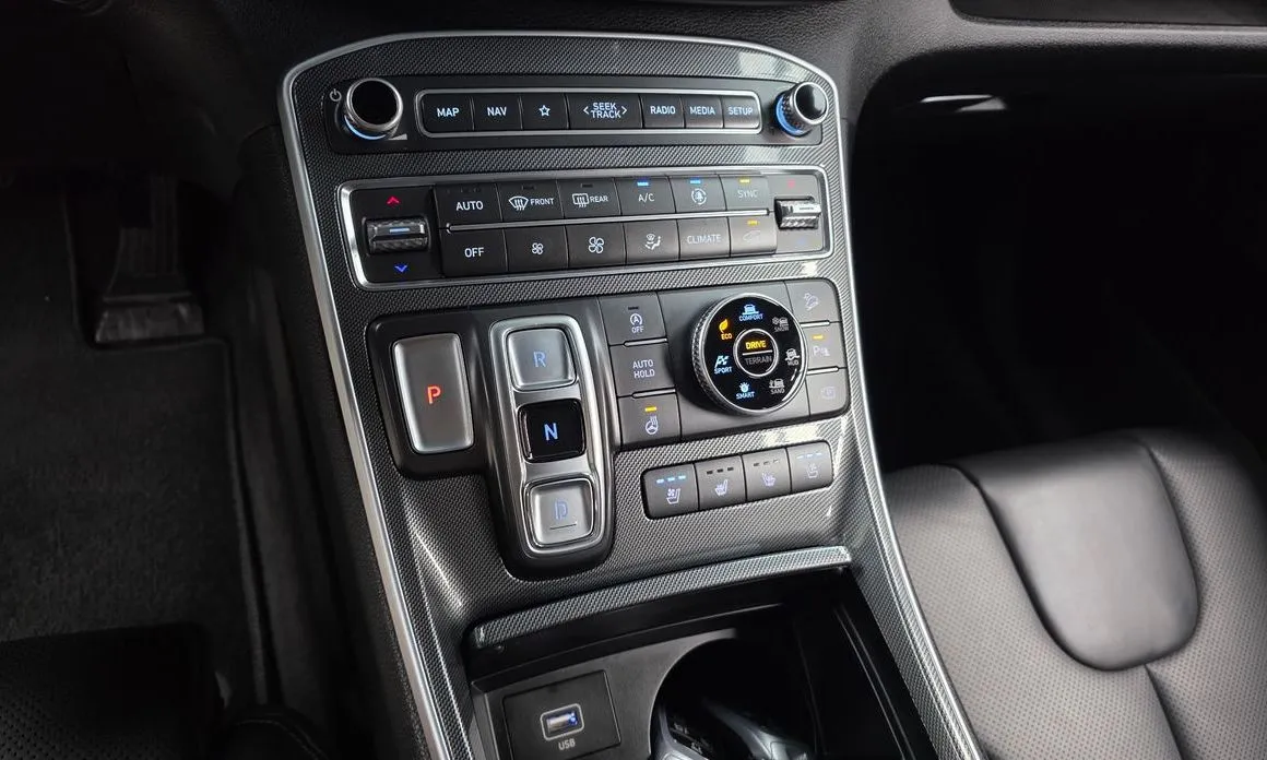 Hyundai Santafe — фото 3