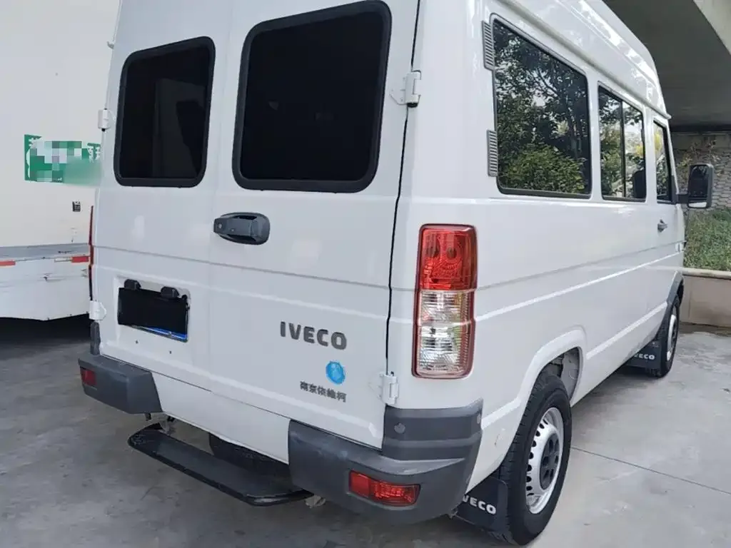 IVECO Daily — фото 10