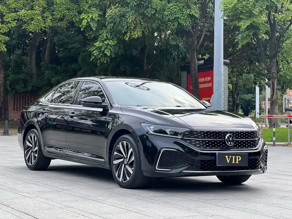 Volkswagen Passat — фото 10