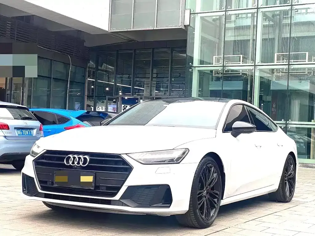 Audi A7 — фото 1